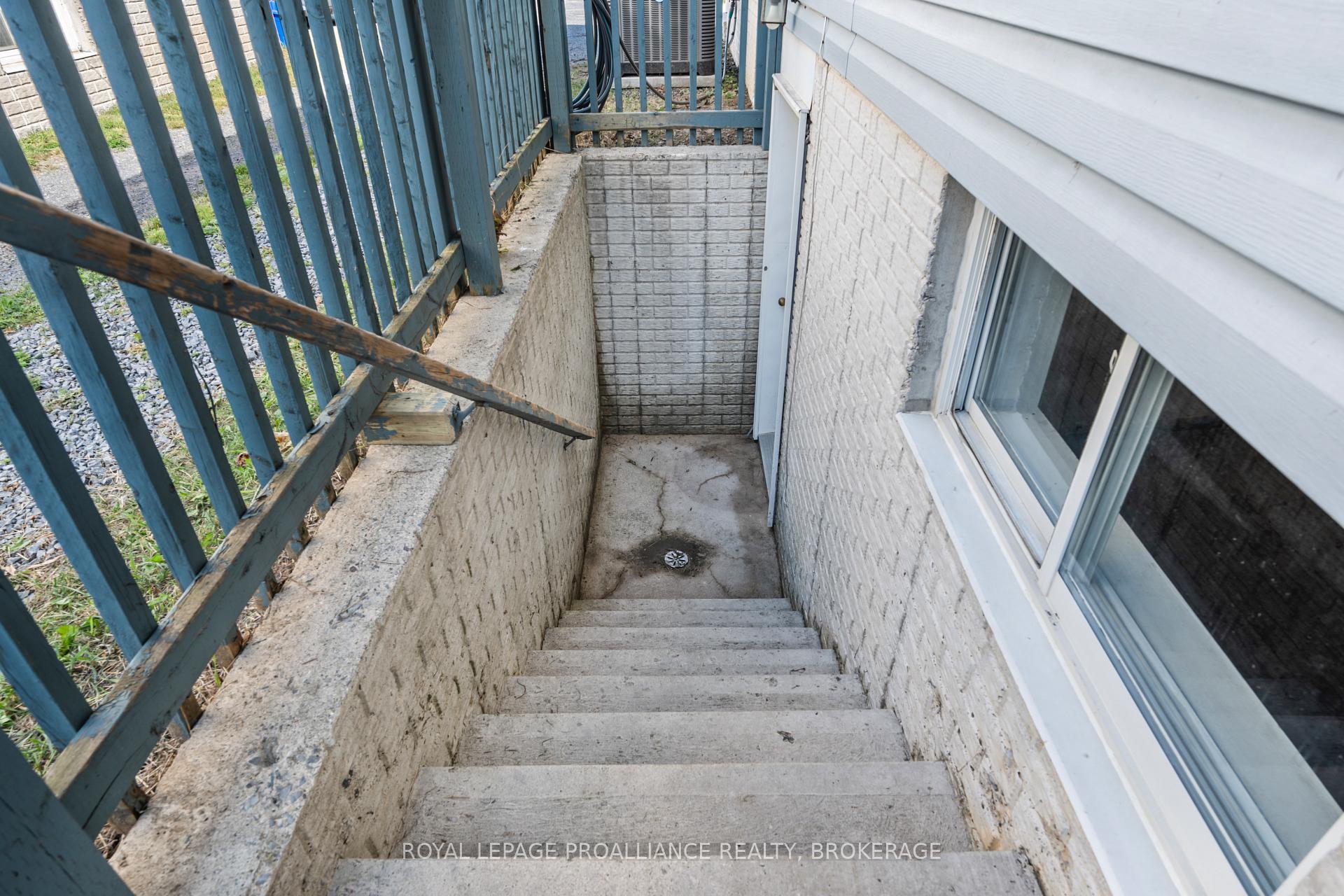 Photo 30 of 1470 Montreal Street, Kingston, Rideau — HOMEH
