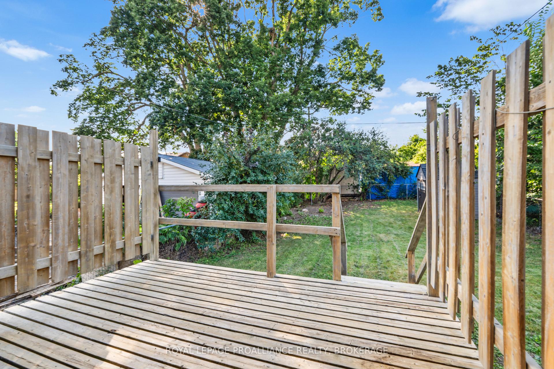 Photo 32 of 1470 Montreal Street, Kingston, Rideau — HOMEH