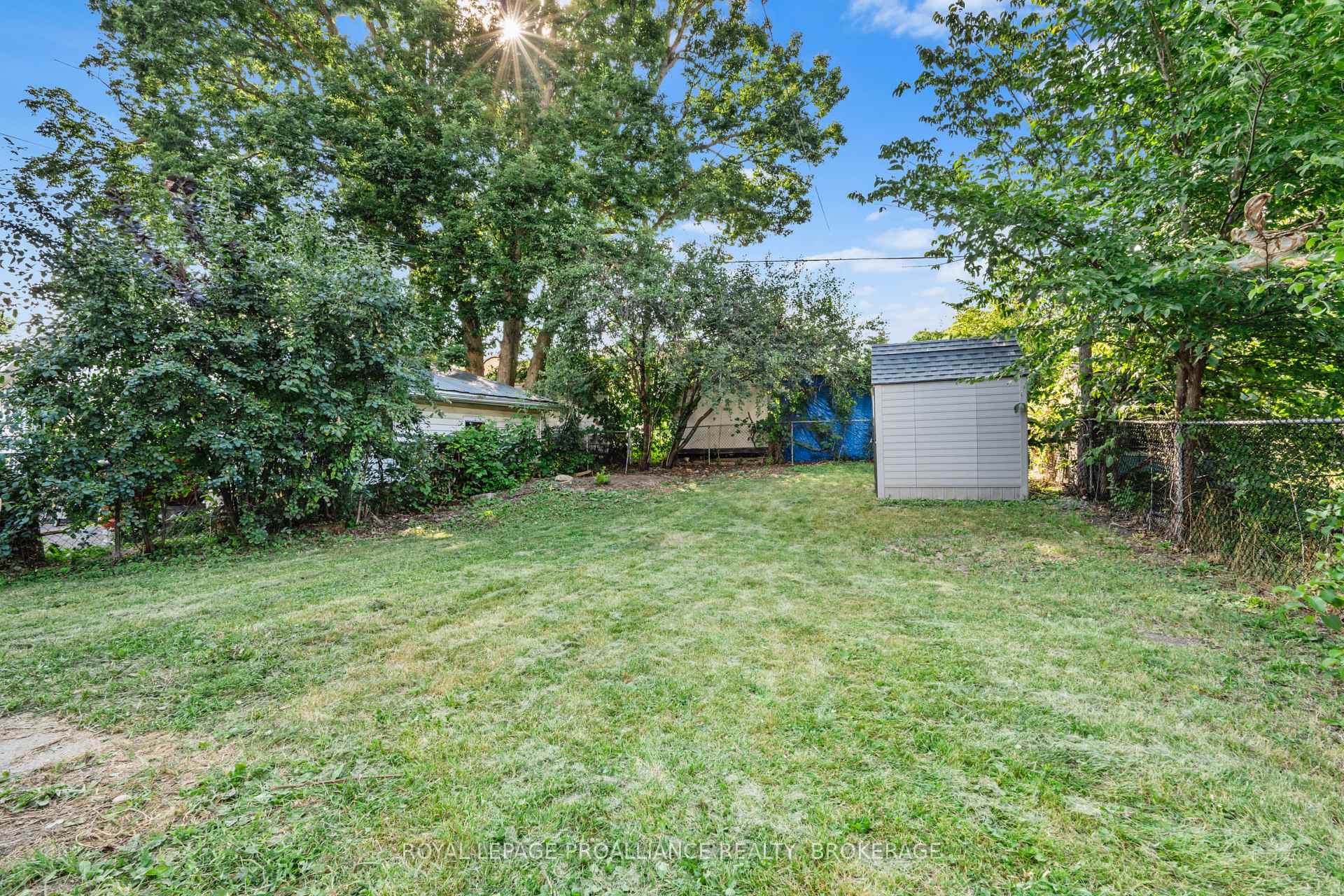 Photo 35 of 1470 Montreal Street, Kingston, Rideau — HOMEH