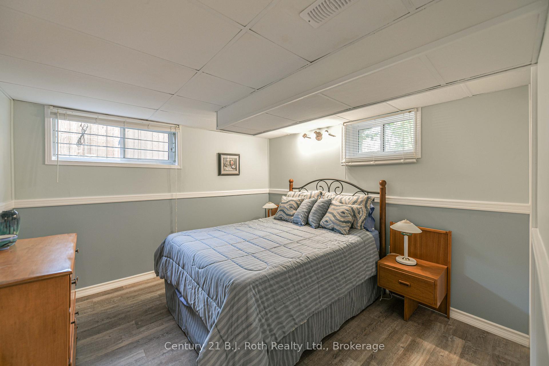 Photo 32 of 262 Lawrence Avenue, Orillia — HOMEH