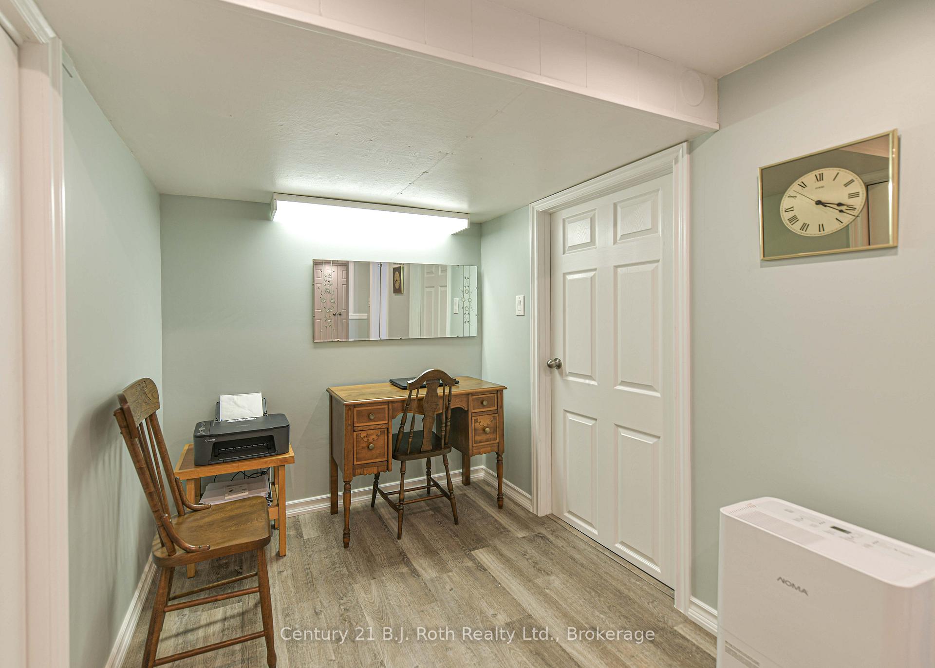 Photo 35 of 262 Lawrence Avenue, Orillia — HOMEH