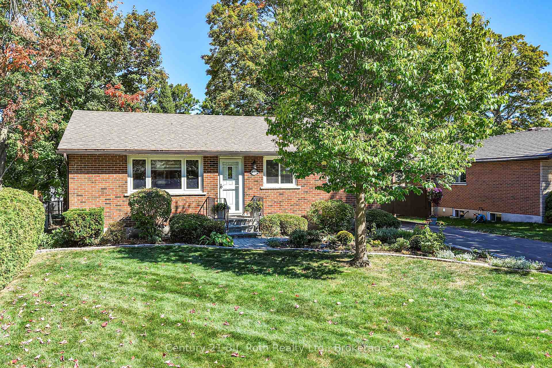 Photo 43 of 262 Lawrence Avenue, Orillia — HOMEH