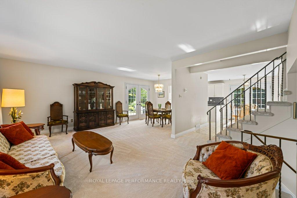 Photo 9 of 1777 Calumet Lane, Ottawa, Convent Glen South — HOMEH