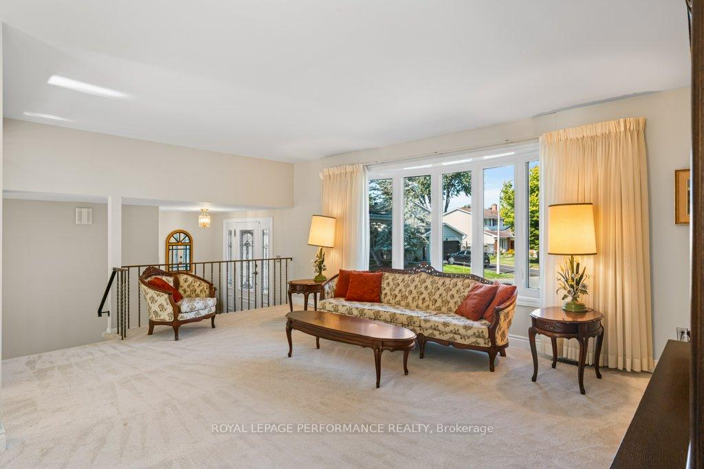 Photo 10 of 1777 Calumet Lane, Ottawa, Convent Glen South — HOMEH
