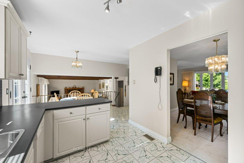 Photo 17 of 1777 Calumet Lane, Ottawa, Convent Glen South — HOMEH