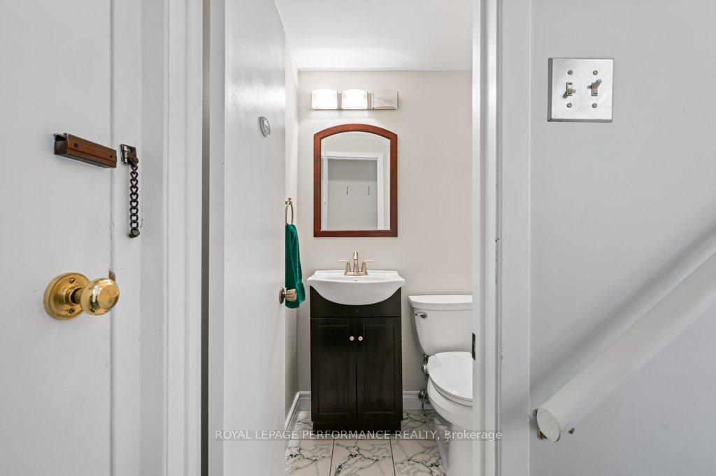 Photo 24 of 1777 Calumet Lane, Ottawa, Convent Glen South — HOMEH