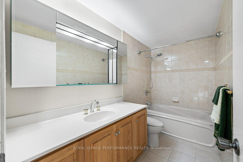 Photo 32 of 1777 Calumet Lane, Ottawa, Convent Glen South — HOMEH