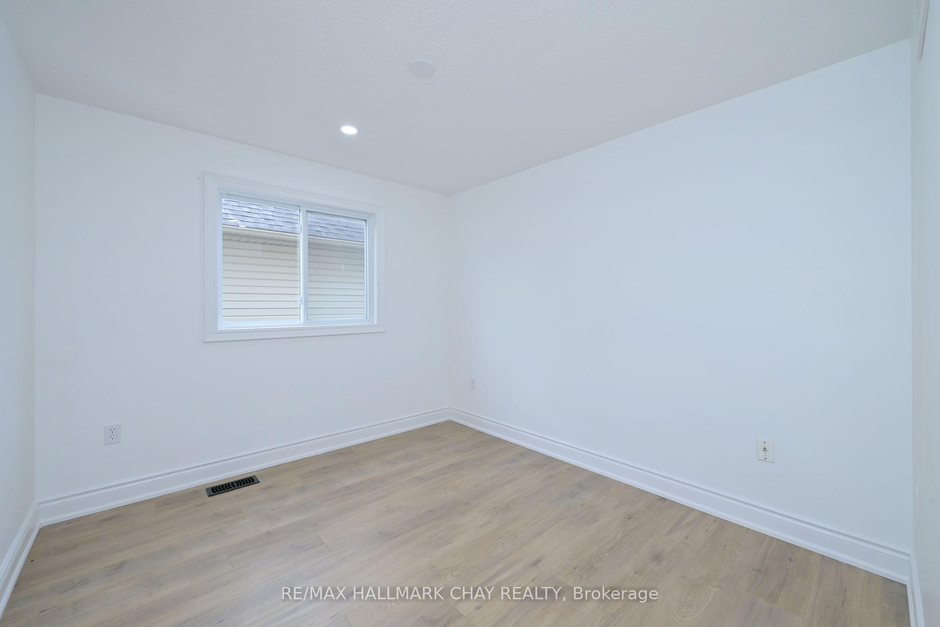 Photo 2 of 69 Wallace Street, New Tecumseth, Alliston — HOMEH