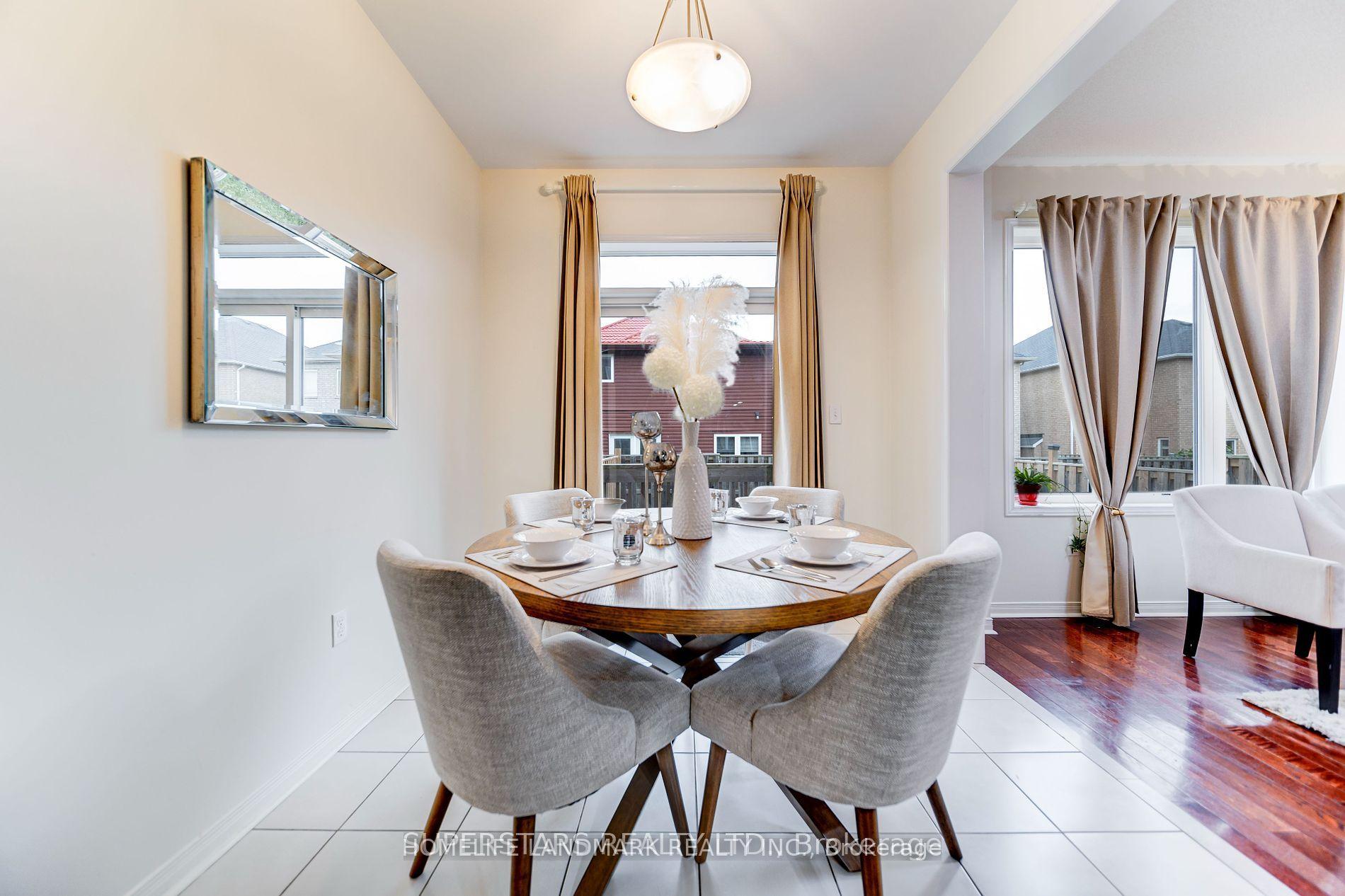 Photo 14 of 27 Trinco Way, Markham, Cedarwood — HOMEH