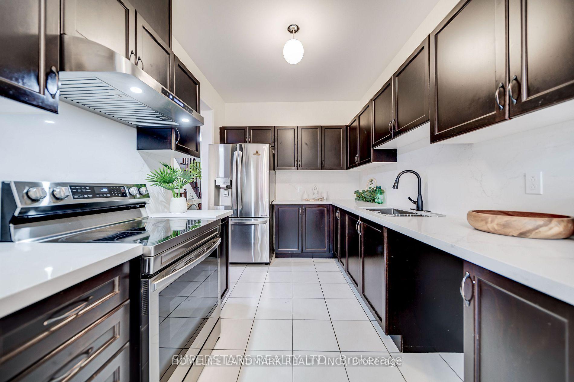 Photo 24 of 27 Trinco Way, Markham, Cedarwood — HOMEH