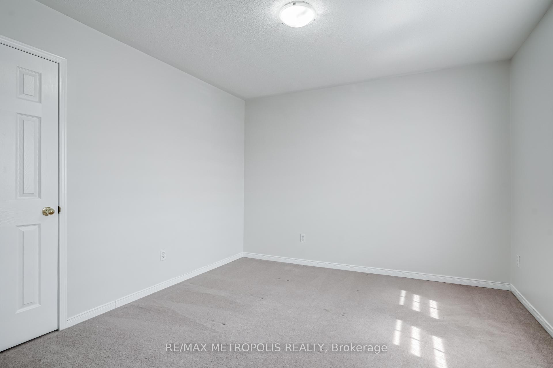 Photo 18 of Unit Upper, 24 Babcock Crescent, Milton, Dempsey — HOMEH