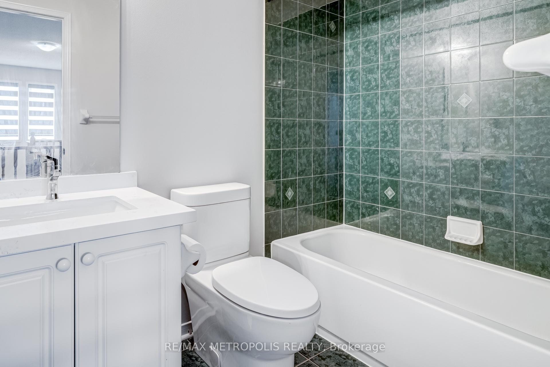 Photo 20 of Unit Upper, 24 Babcock Crescent, Milton, Dempsey — HOMEH