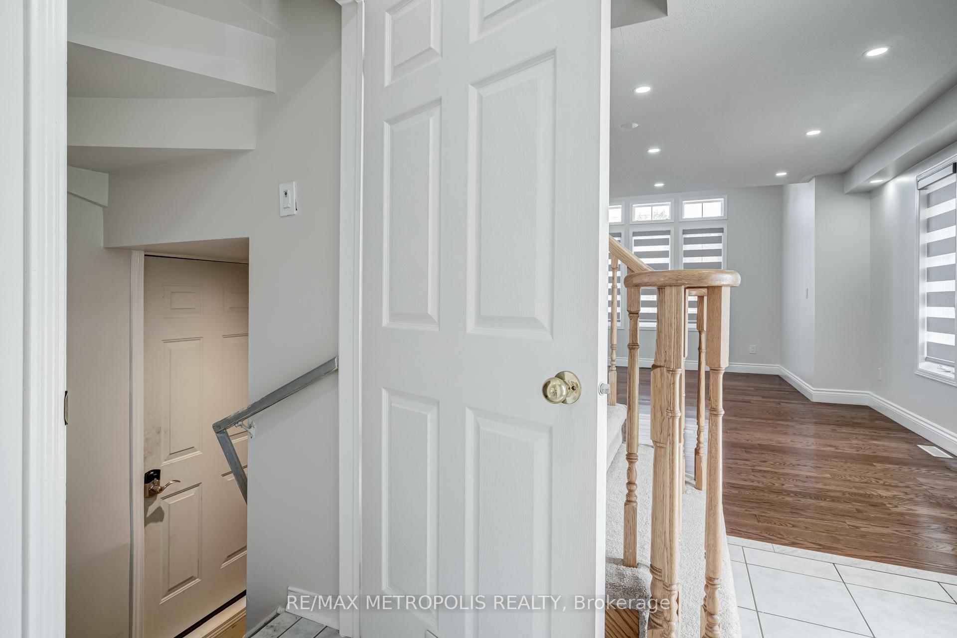 Photo 23 of Unit Upper, 24 Babcock Crescent, Milton, Dempsey — HOMEH