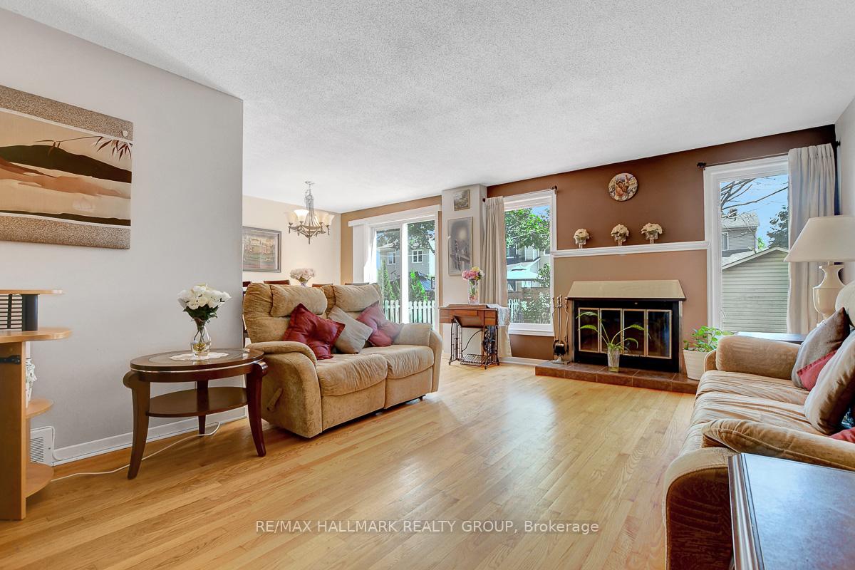 Photo 2 of 6078 Rivercrest Drive, Ottawa, Chapel Hill — HOMEH