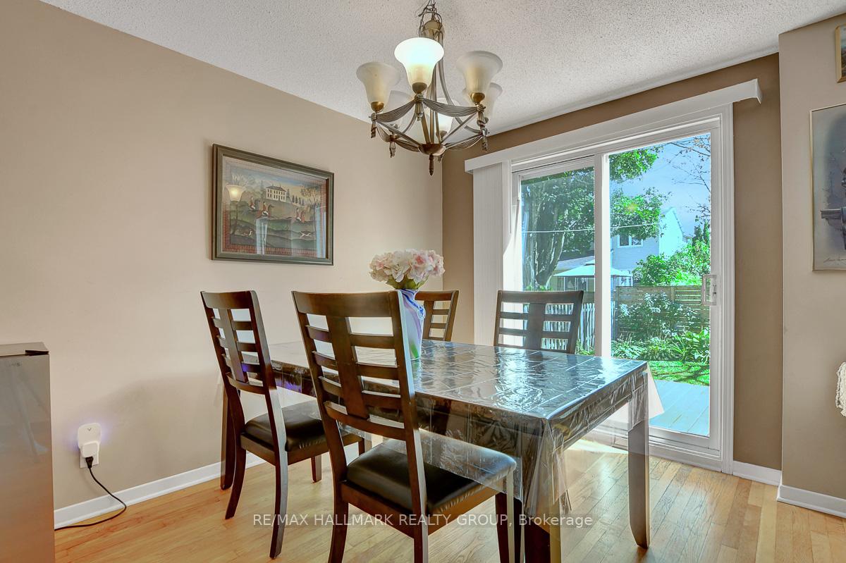Photo 6 of 6078 Rivercrest Drive, Ottawa, Chapel Hill — HOMEH