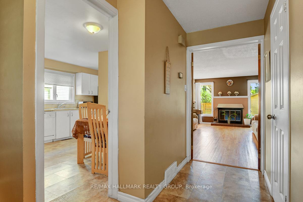 Photo 7 of 6078 Rivercrest Drive, Ottawa, Chapel Hill — HOMEH