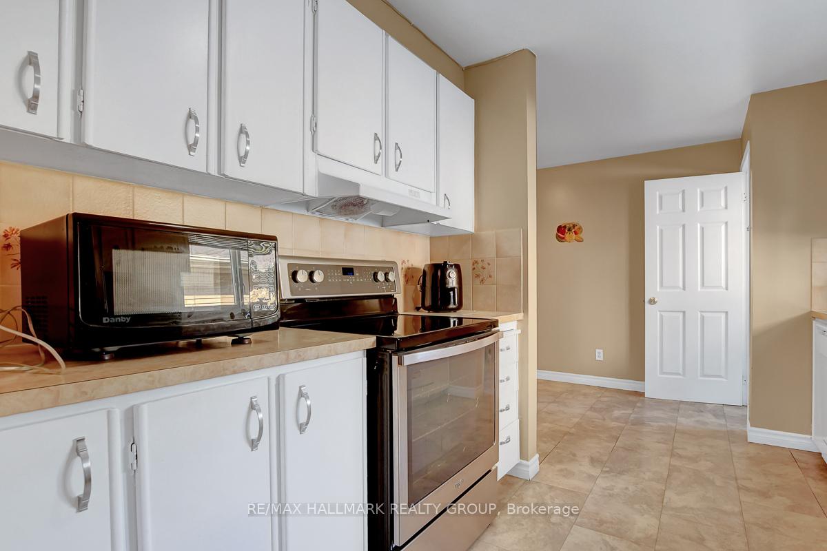 Photo 10 of 6078 Rivercrest Drive, Ottawa, Chapel Hill — HOMEH