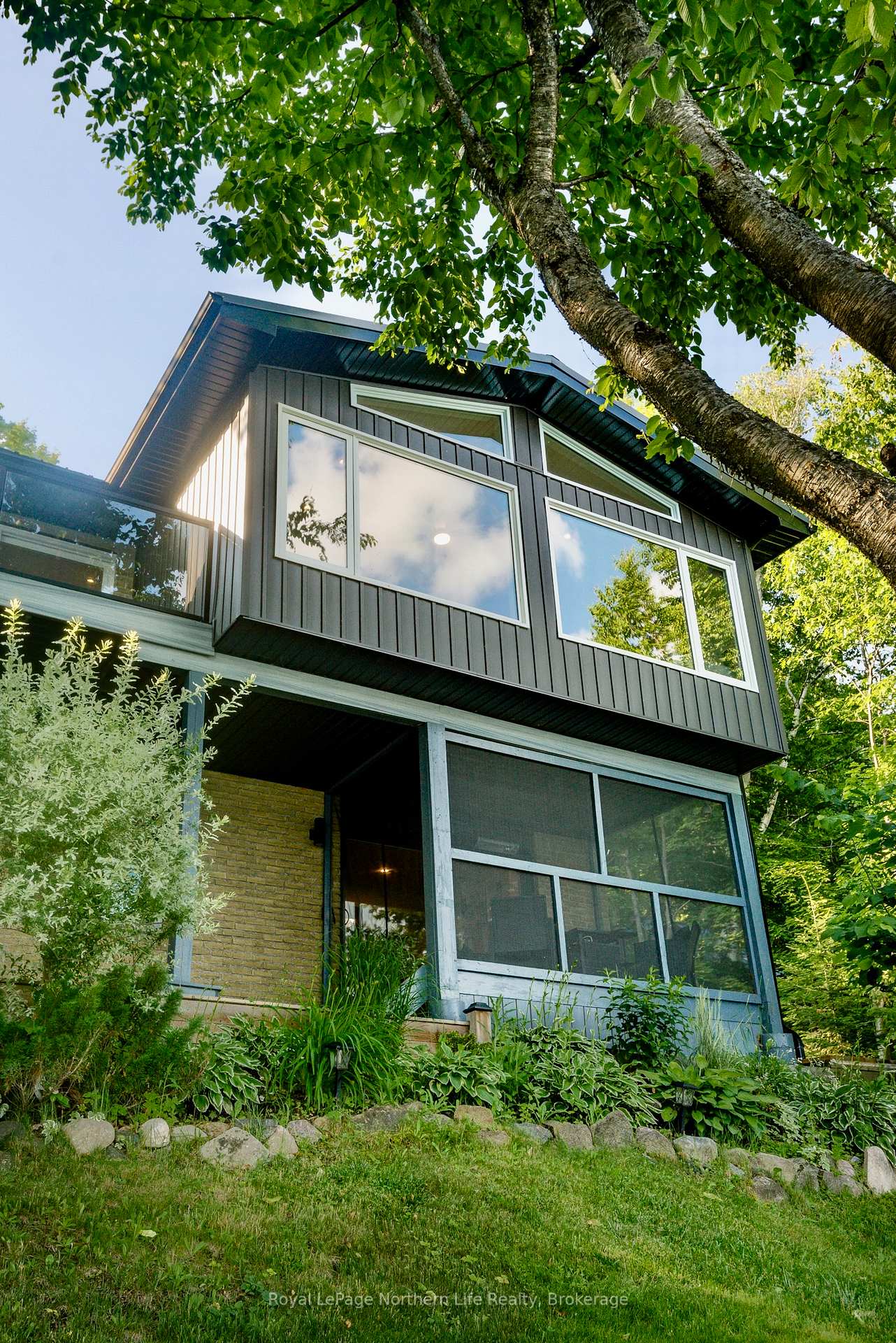 Photo 10 of 375 Northshore Road, North Bay, Birchaven — HOMEH