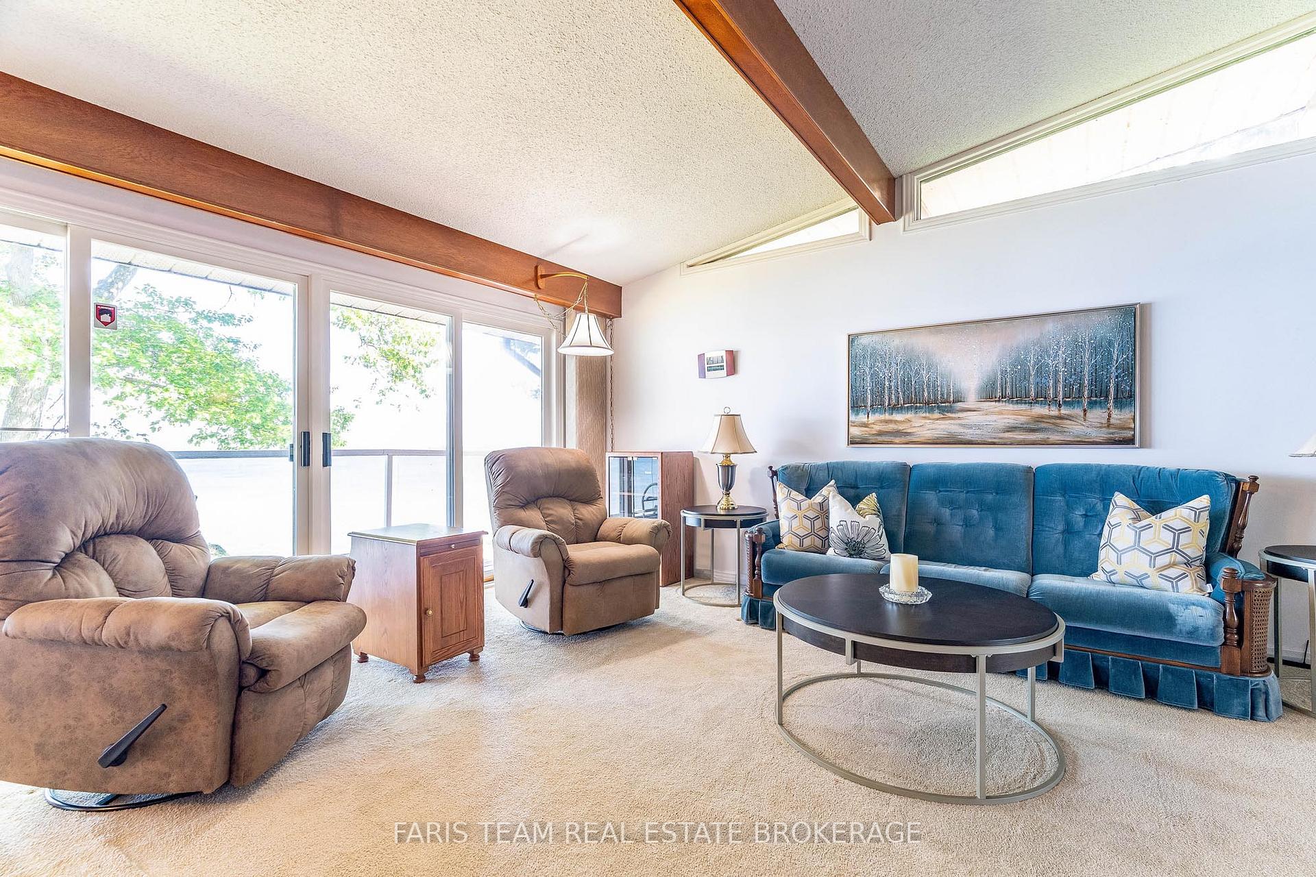 Photo 12 of 1 Southwood Circle, Orillia — HOMEH