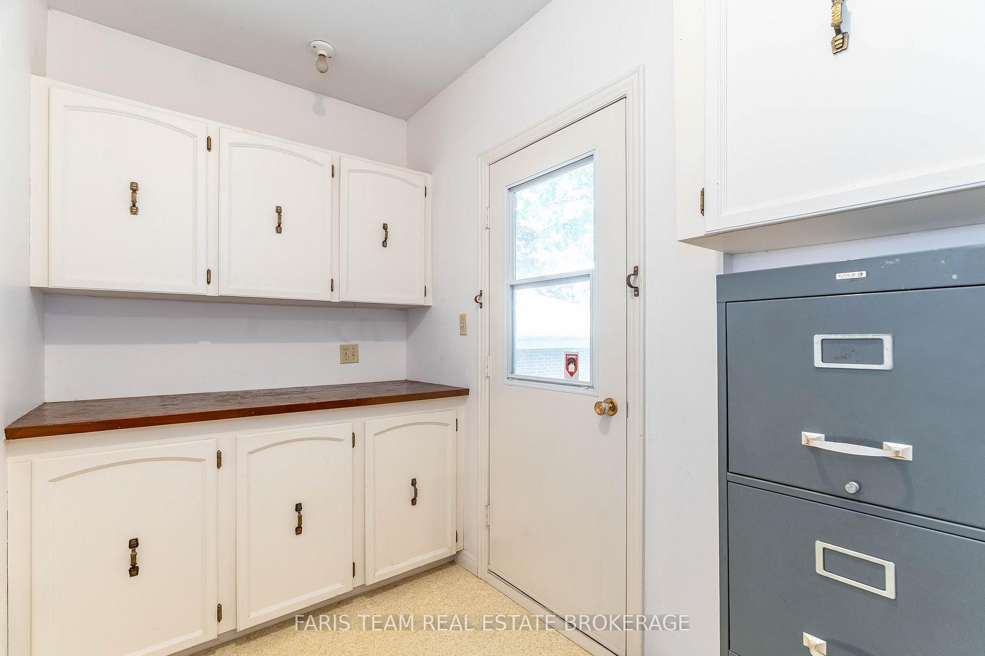 Photo 23 of 1 Southwood Circle, Orillia — HOMEH