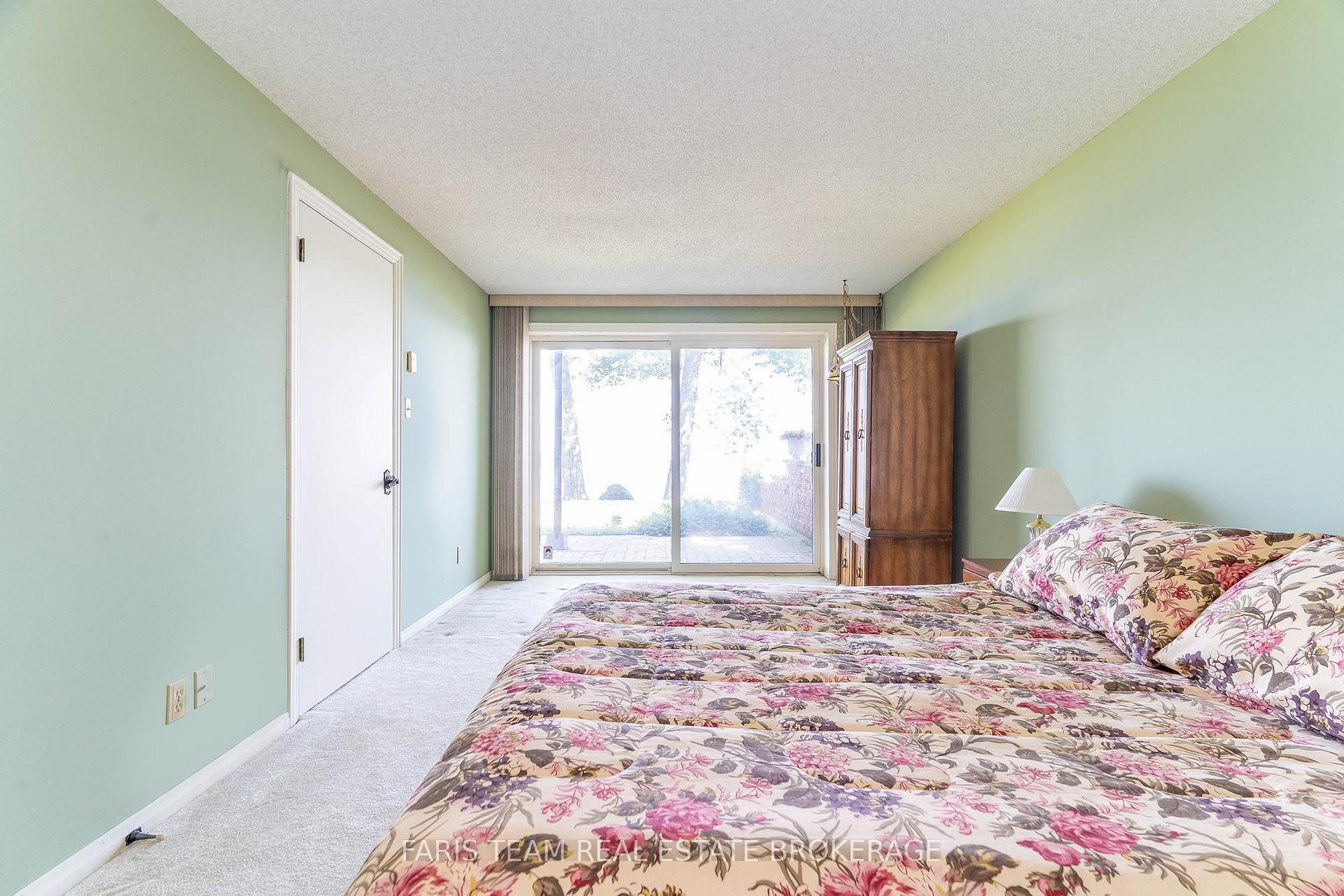 Photo 31 of 1 Southwood Circle, Orillia — HOMEH
