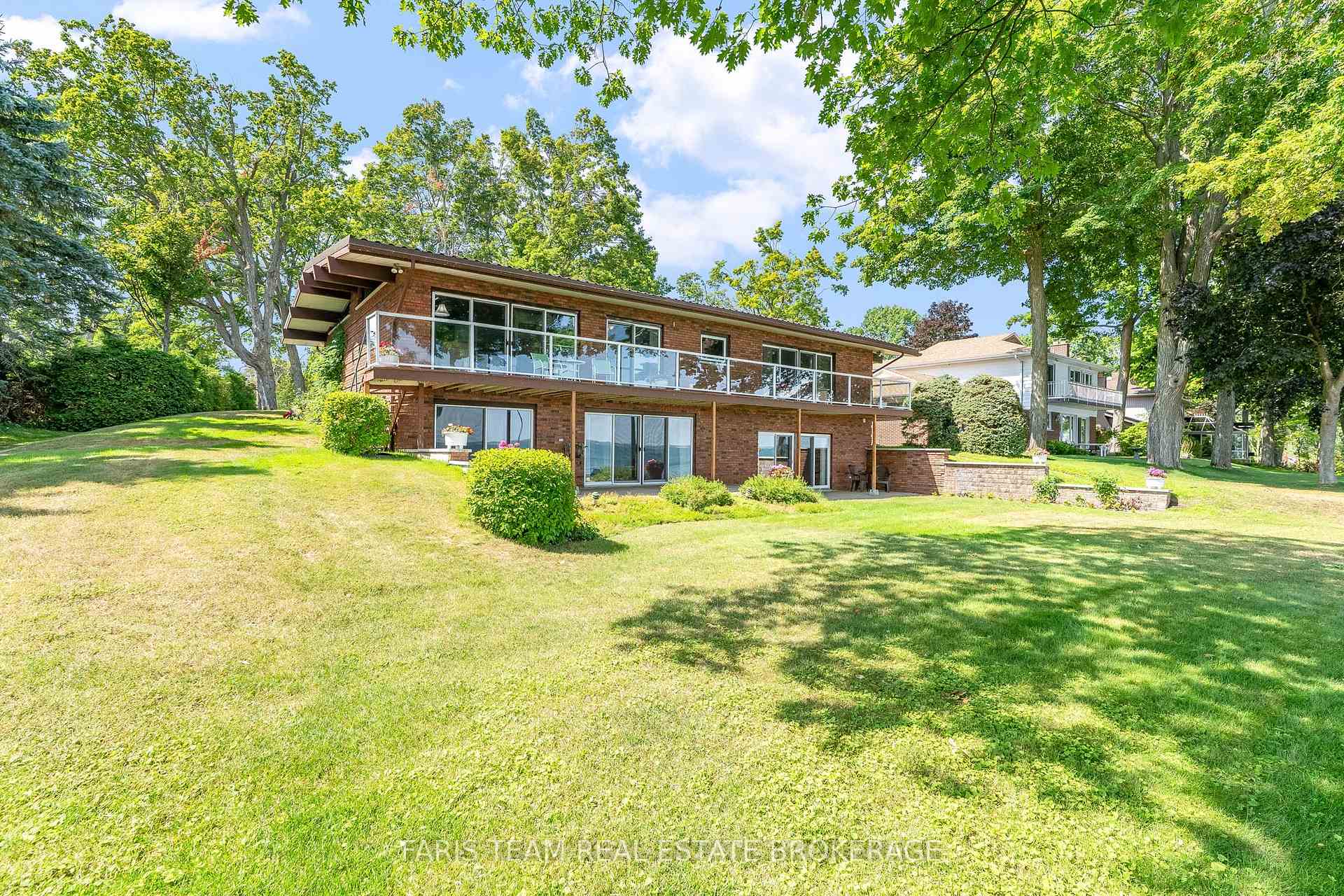 Photo 36 of 1 Southwood Circle, Orillia — HOMEH