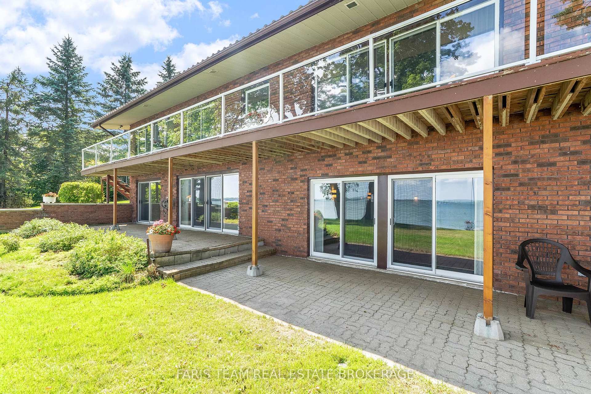 Photo 37 of 1 Southwood Circle, Orillia — HOMEH