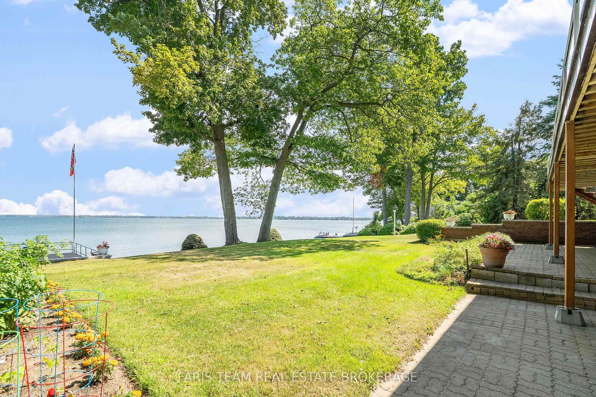 Photo 38 of 1 Southwood Circle, Orillia — HOMEH