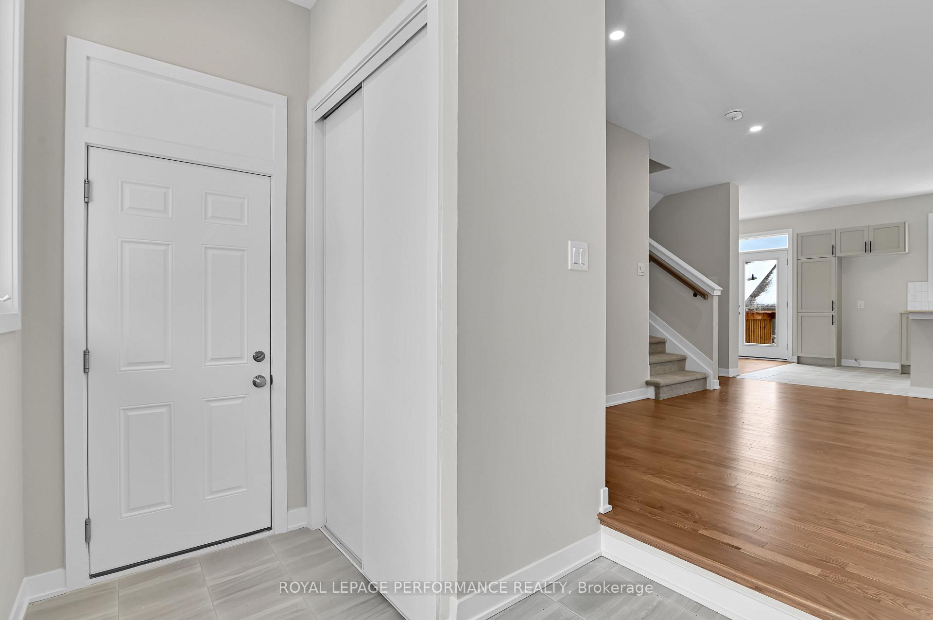 Photo 5 of 357 Falsetto Street E, Ottawa, Mer Bleue/Bradley Estates/Anderson Park — HOMEH
