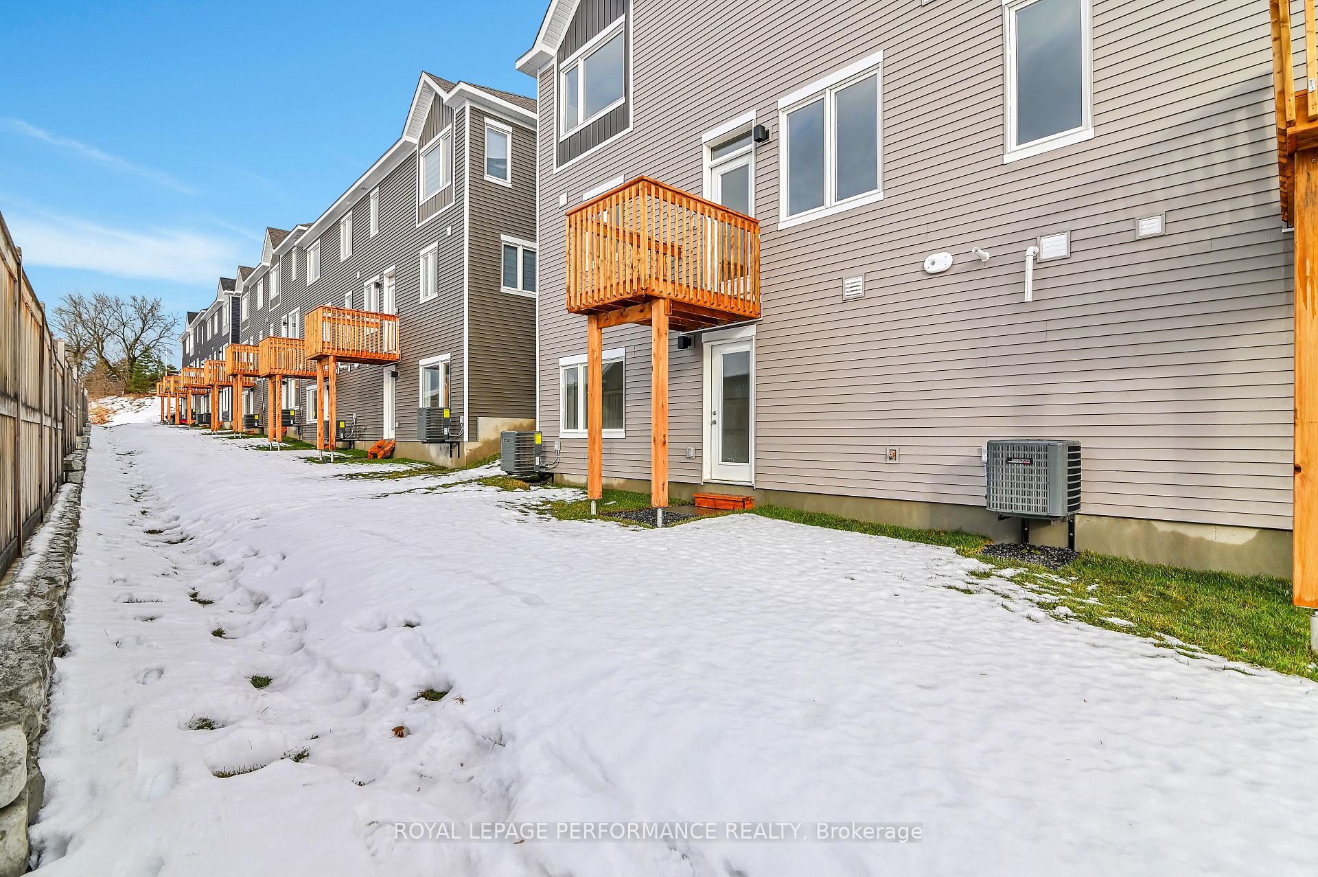 Photo 34 of 357 Falsetto Street E, Ottawa, Mer Bleue/Bradley Estates/Anderson Park — HOMEH