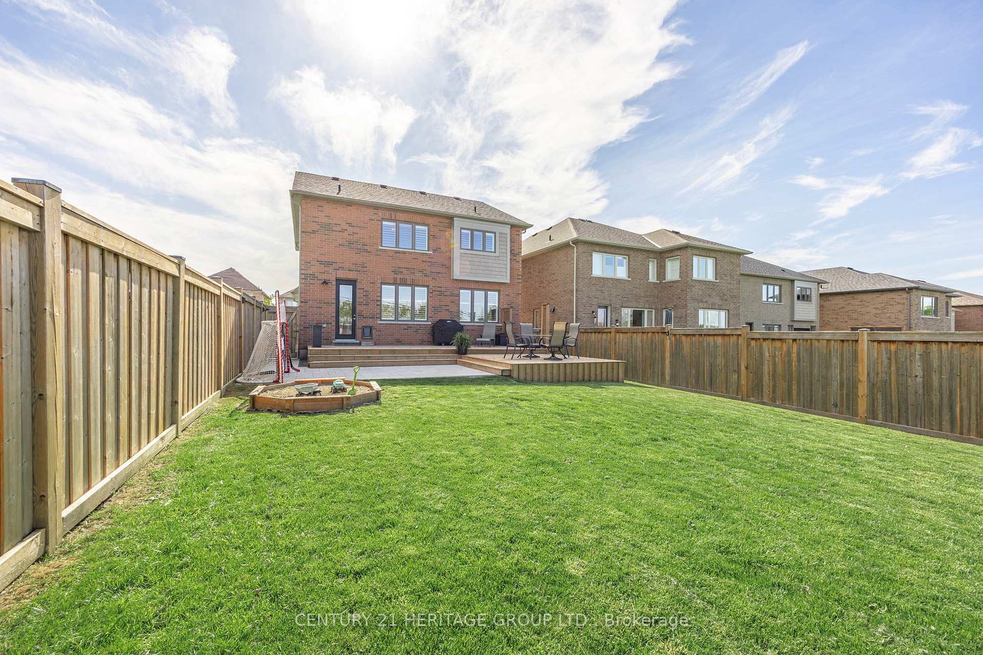 Photo 43 of 56 Gould Crescent, New Tecumseth, Tottenham — HOMEH