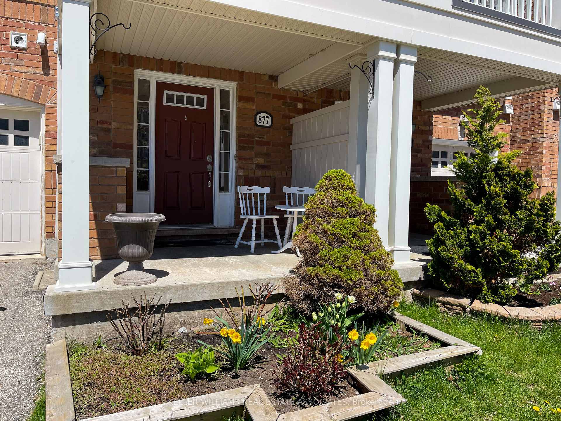 Photo 22 of 877 Willingdon Crescent, Milton, Harrison — HOMEH