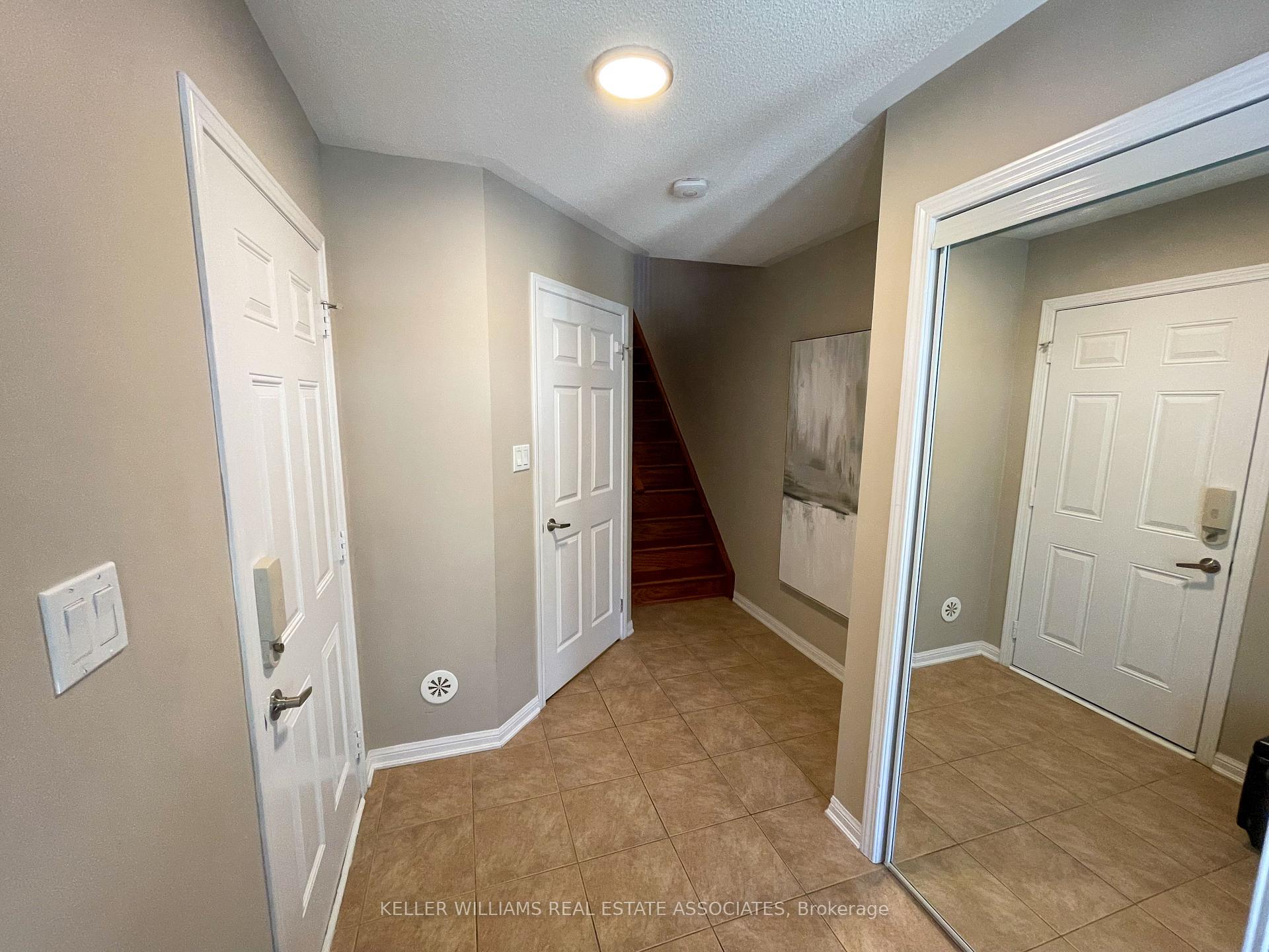 Photo 25 of 877 Willingdon Crescent, Milton, Harrison — HOMEH