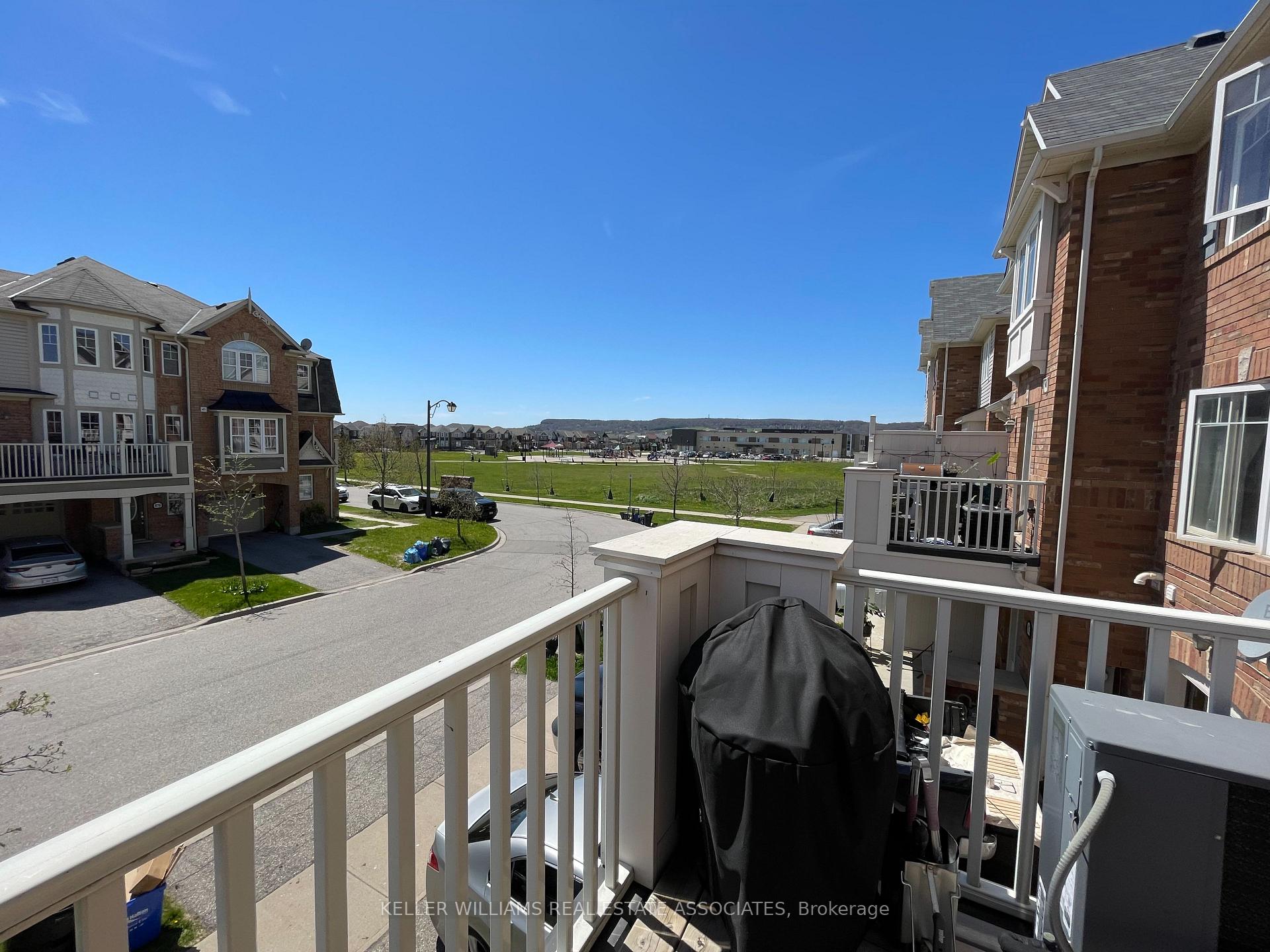 Photo 23 of 877 Willingdon Crescent, Milton, Harrison — HOMEH