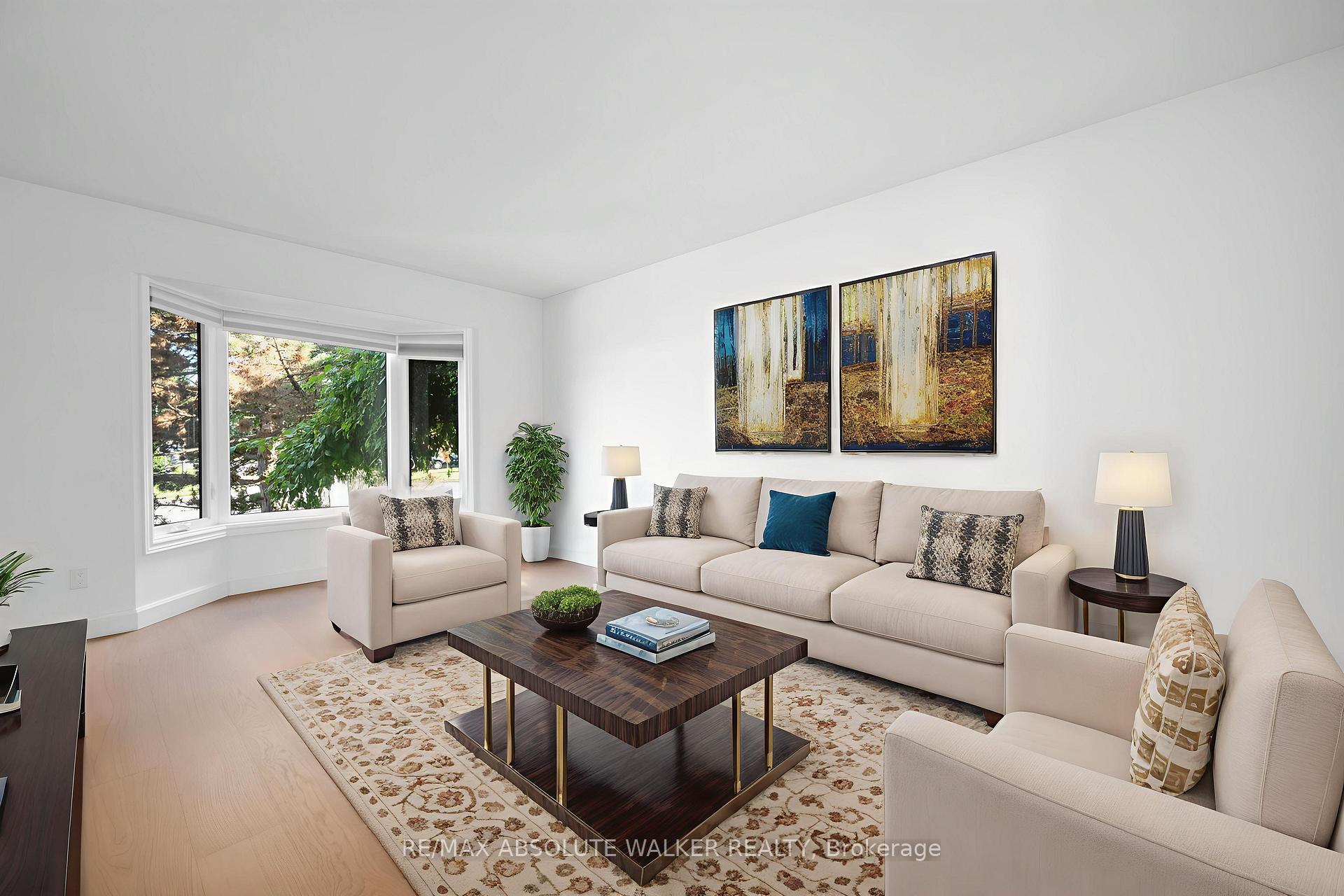 Photo 4 of 763 Montcrest Drive, Ottawa, Fallingbrook/Ridgemount — HOMEH