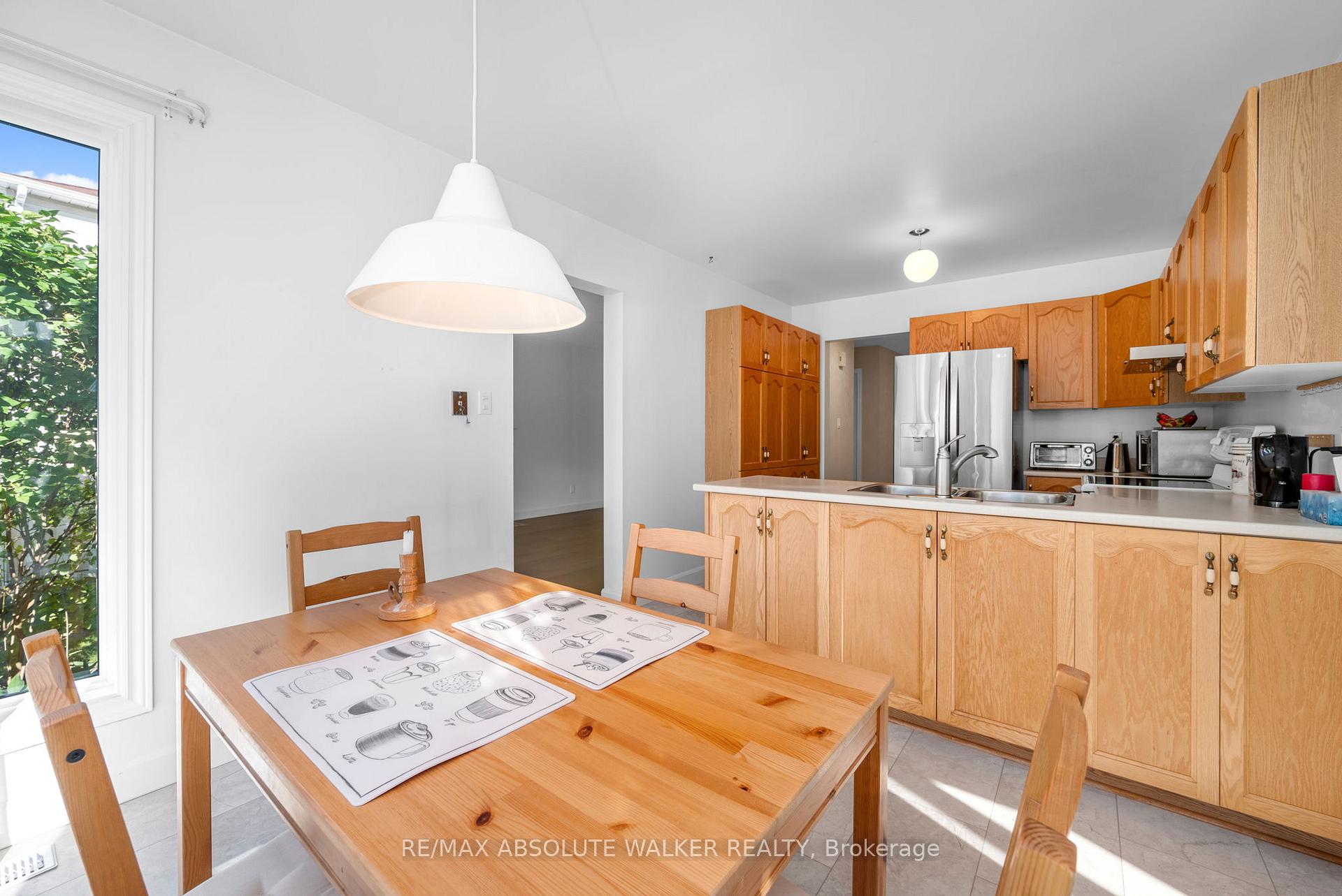 Photo 14 of 763 Montcrest Drive, Ottawa, Fallingbrook/Ridgemount — HOMEH