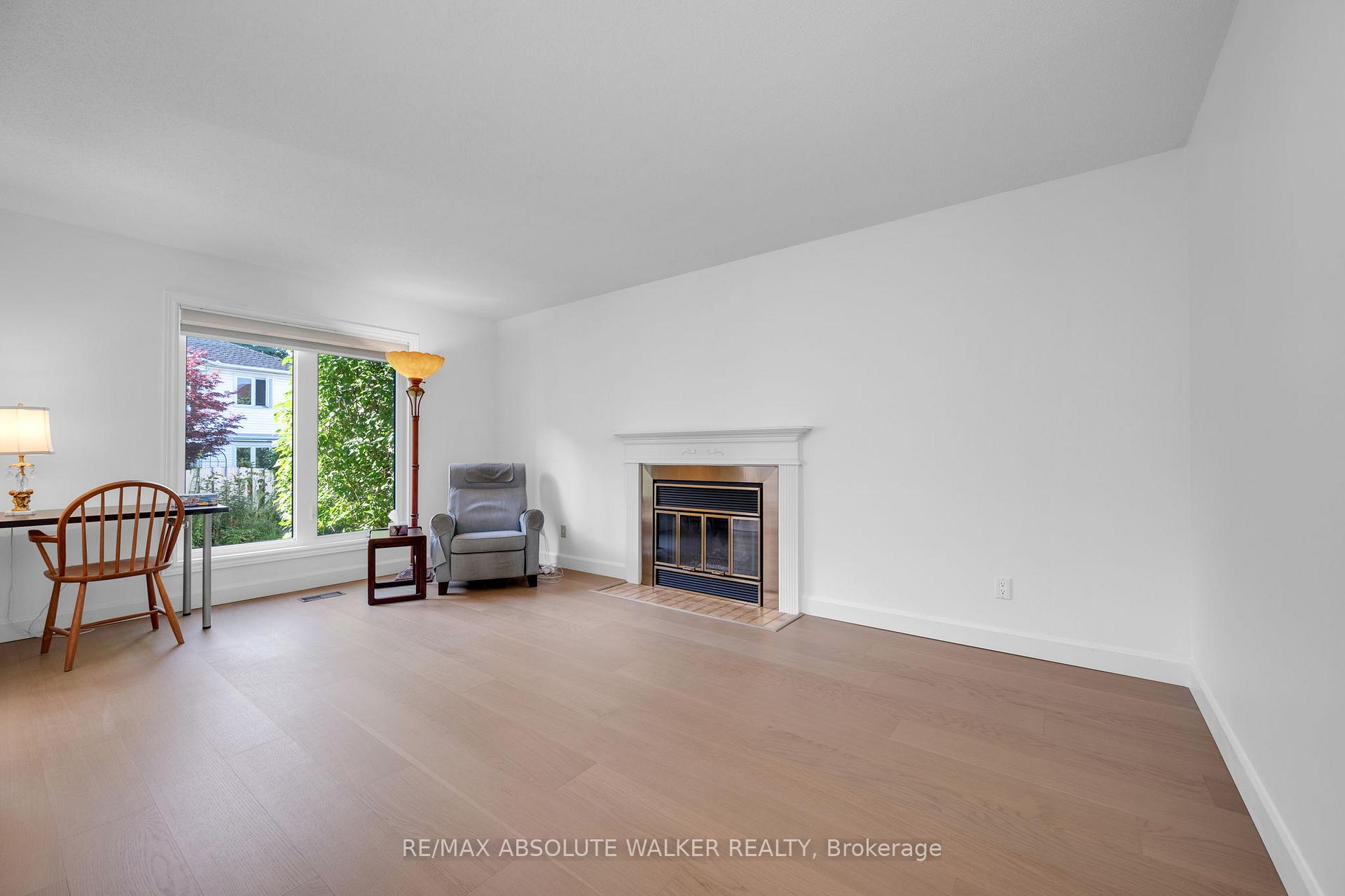 Photo 20 of 763 Montcrest Drive, Ottawa, Fallingbrook/Ridgemount — HOMEH