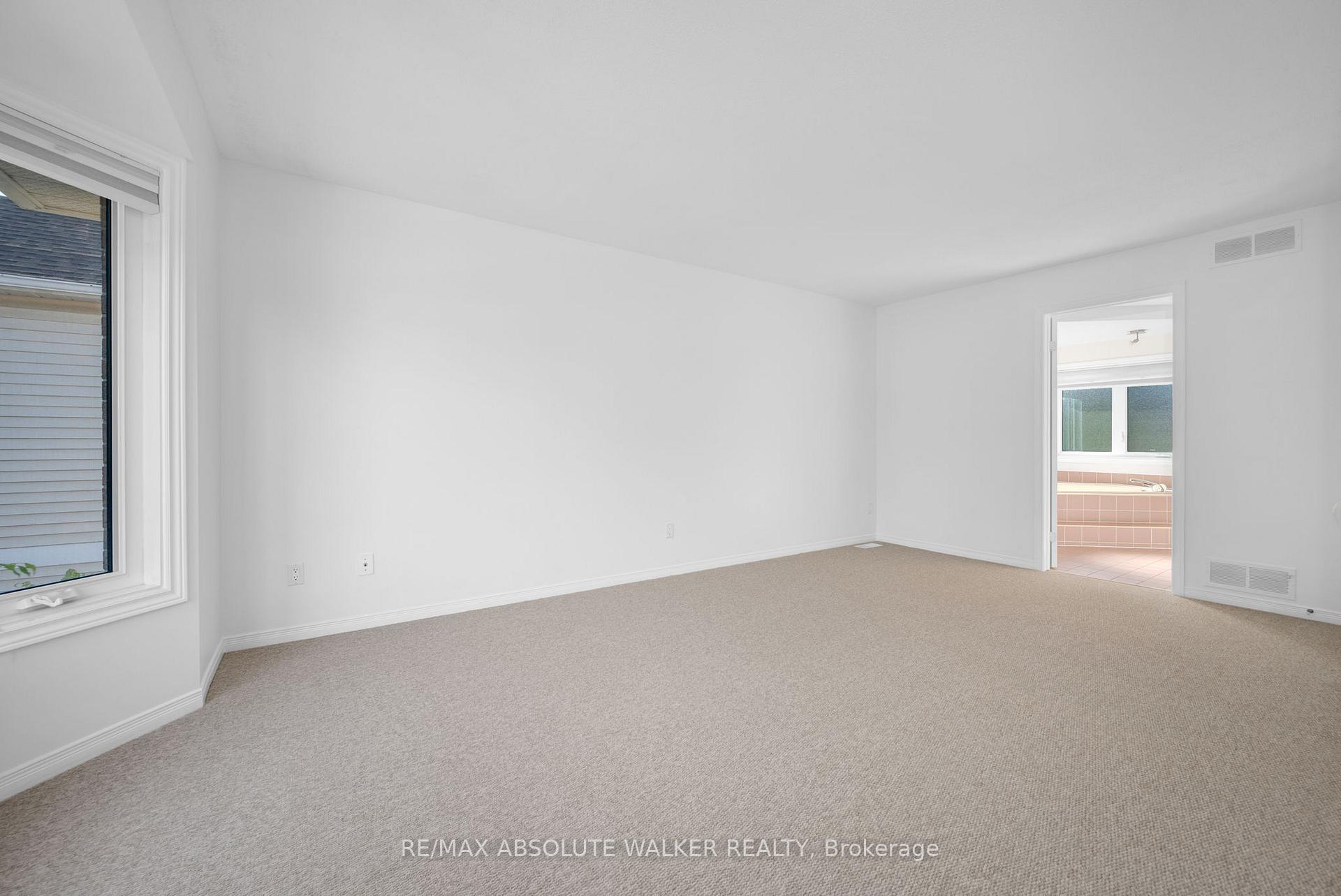 Photo 25 of 763 Montcrest Drive, Ottawa, Fallingbrook/Ridgemount — HOMEH
