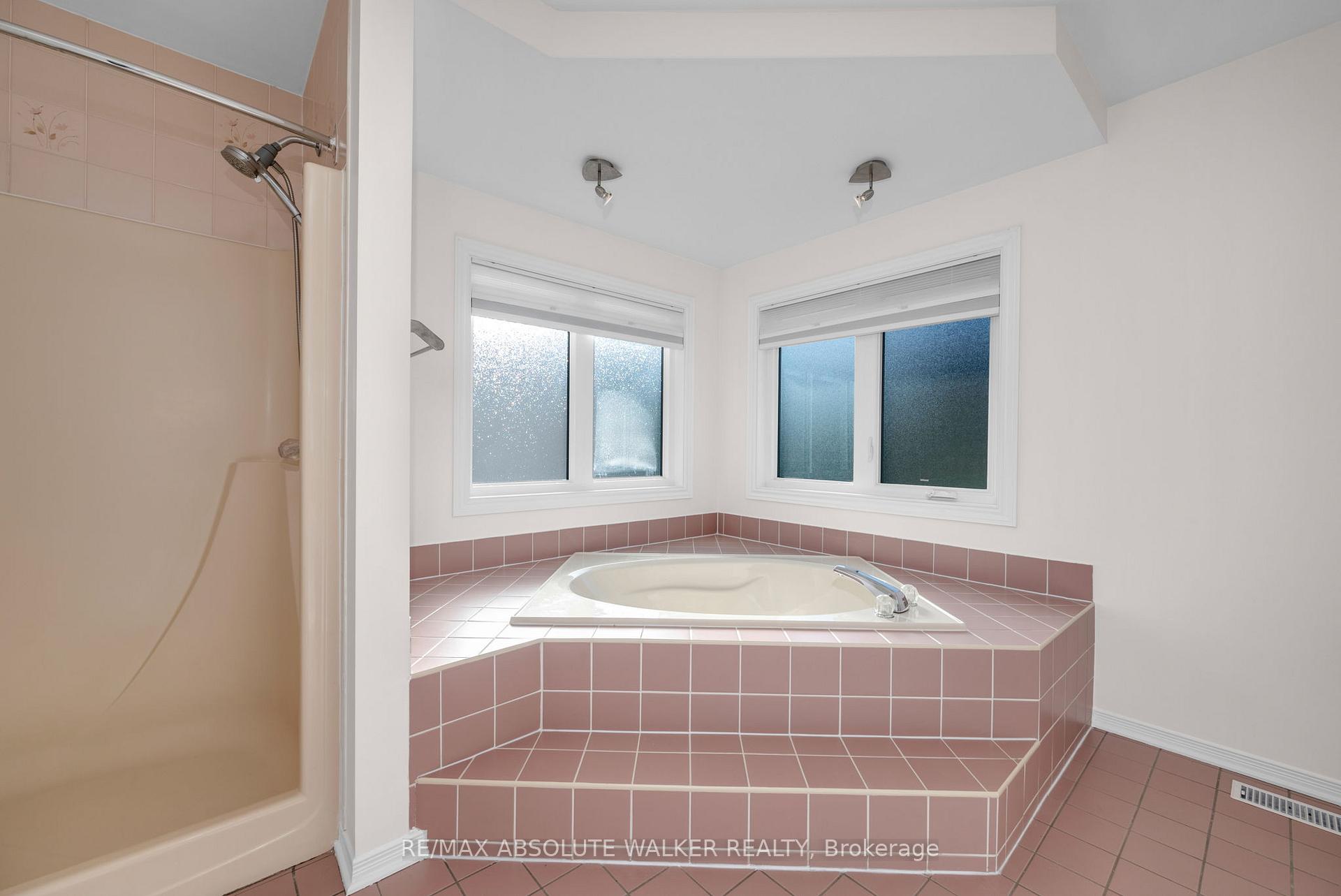 Photo 30 of 763 Montcrest Drive, Ottawa, Fallingbrook/Ridgemount — HOMEH