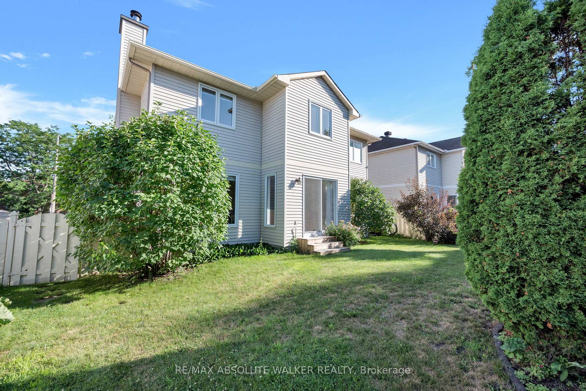 Photo 42 of 763 Montcrest Drive, Ottawa, Fallingbrook/Ridgemount — HOMEH
