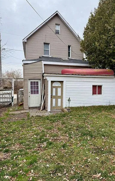 Photo 2 of 230 Third Avenue W, North Bay, Central — HOMEH