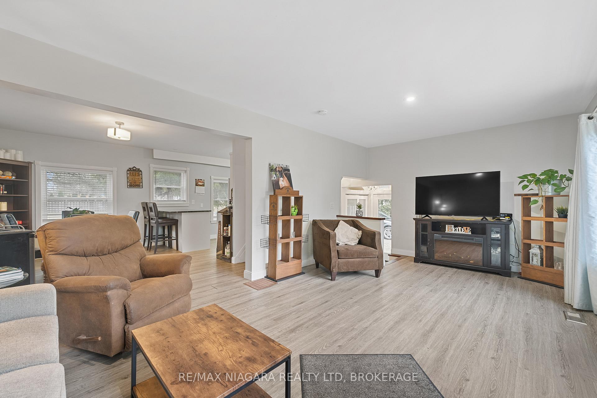Photo 5 of 772 Canboro Road, Pelham, Fenwick — HOMEH