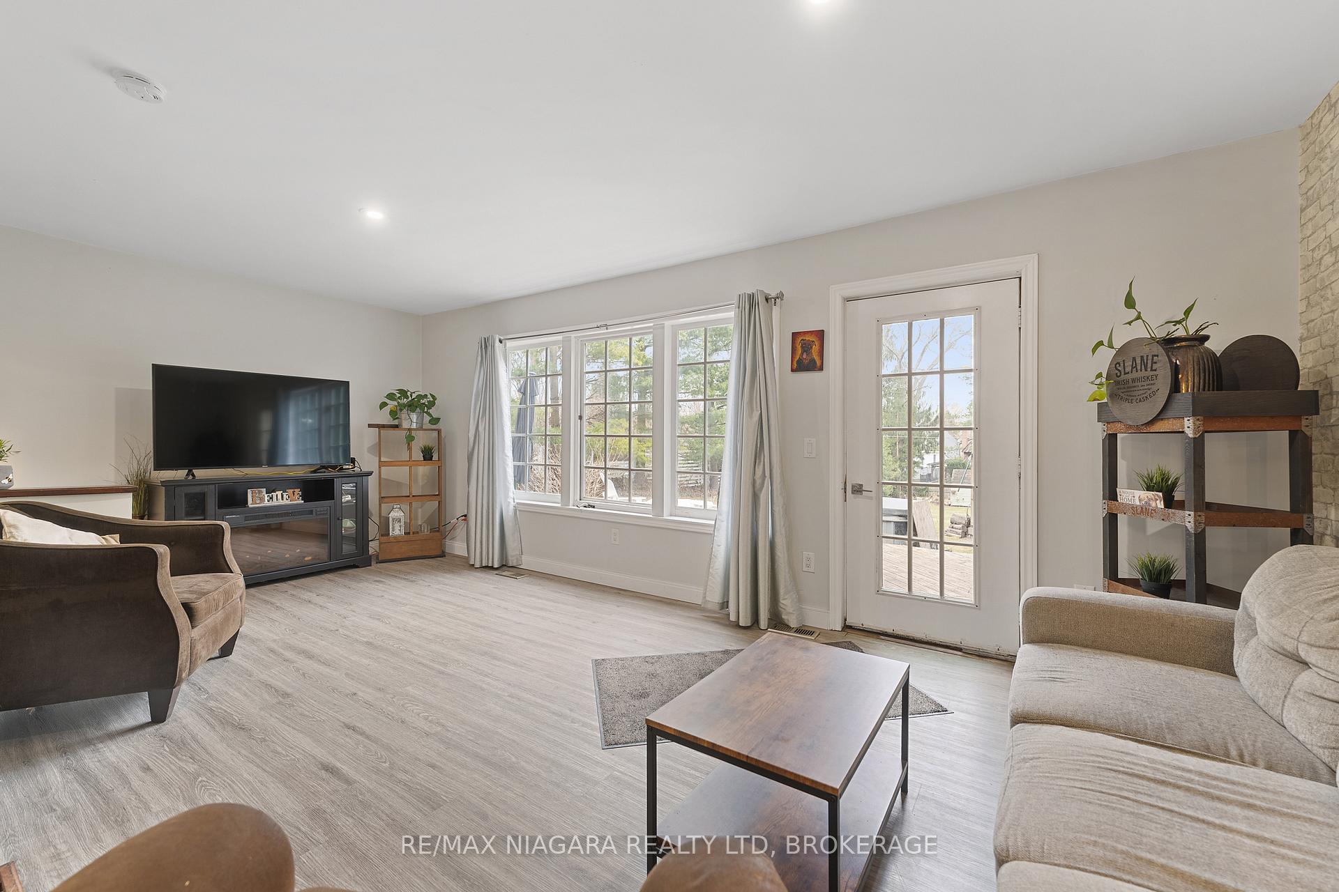 Photo 6 of 772 Canboro Road, Pelham, Fenwick — HOMEH