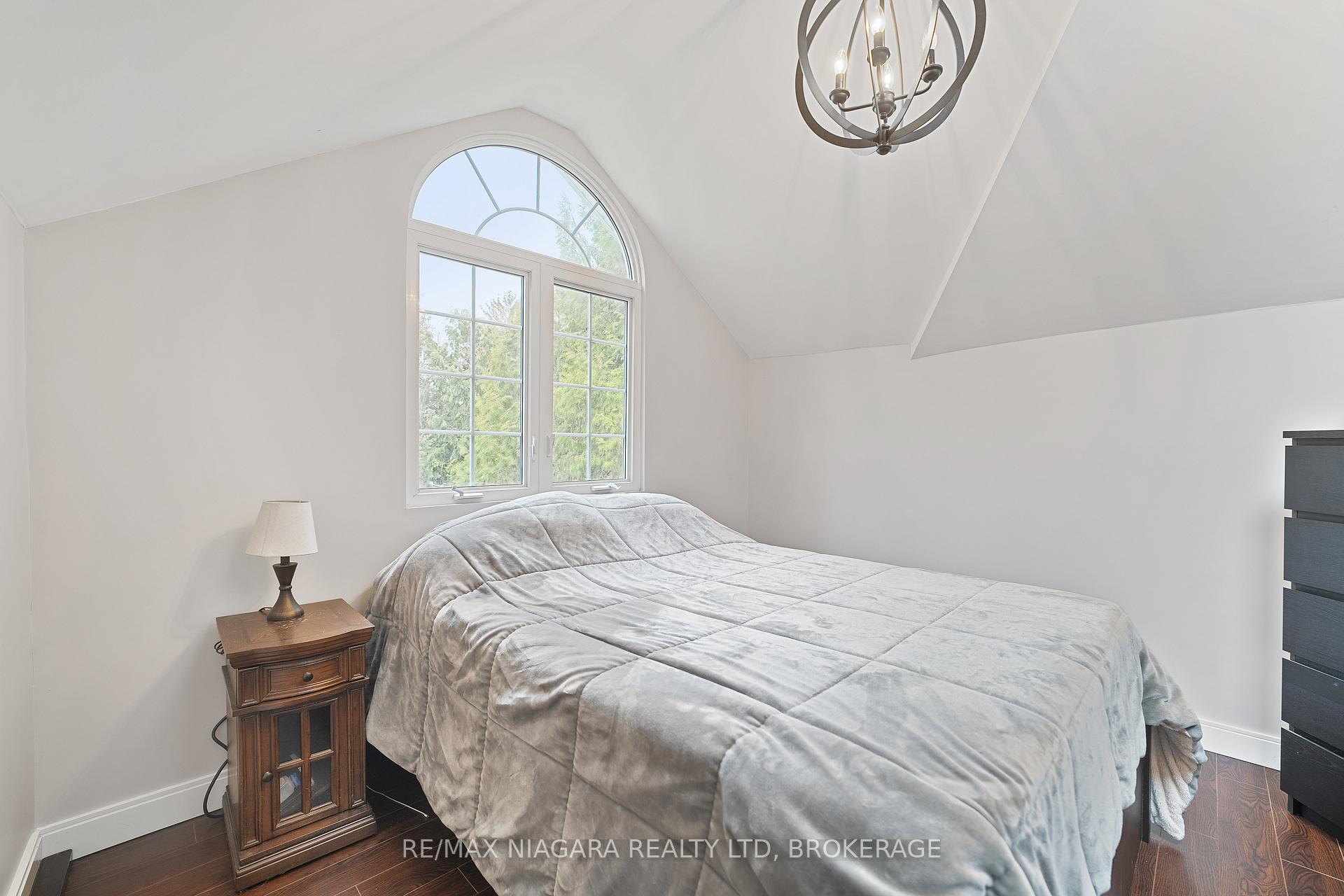 Photo 13 of 772 Canboro Road, Pelham, Fenwick — HOMEH