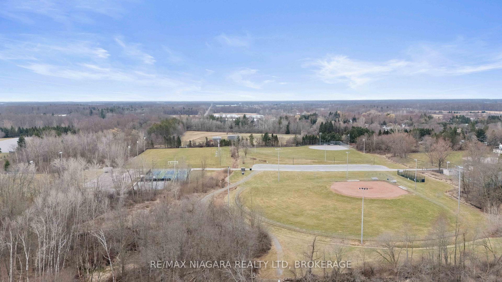 Photo 32 of 772 Canboro Road, Pelham, Fenwick — HOMEH