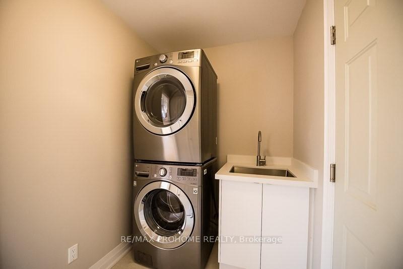 Photo 8 of 24 Liebeck Crescent, Markham, Unionville — HOMEH