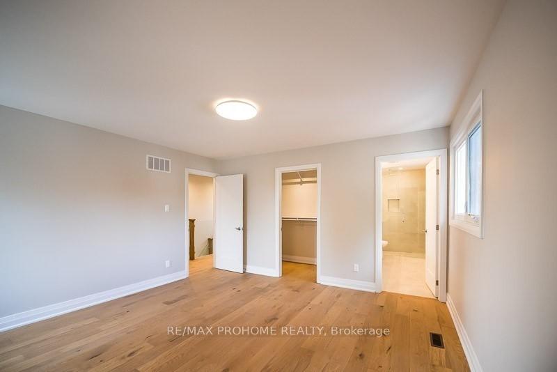 Photo 12 of 24 Liebeck Crescent, Markham, Unionville — HOMEH