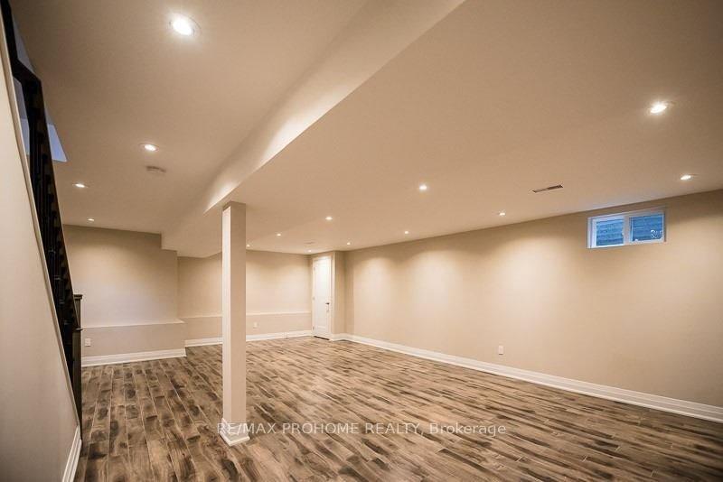 Photo 17 of 24 Liebeck Crescent, Markham, Unionville — HOMEH