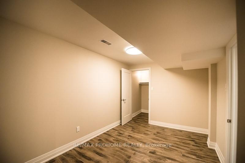 Photo 18 of 24 Liebeck Crescent, Markham, Unionville — HOMEH