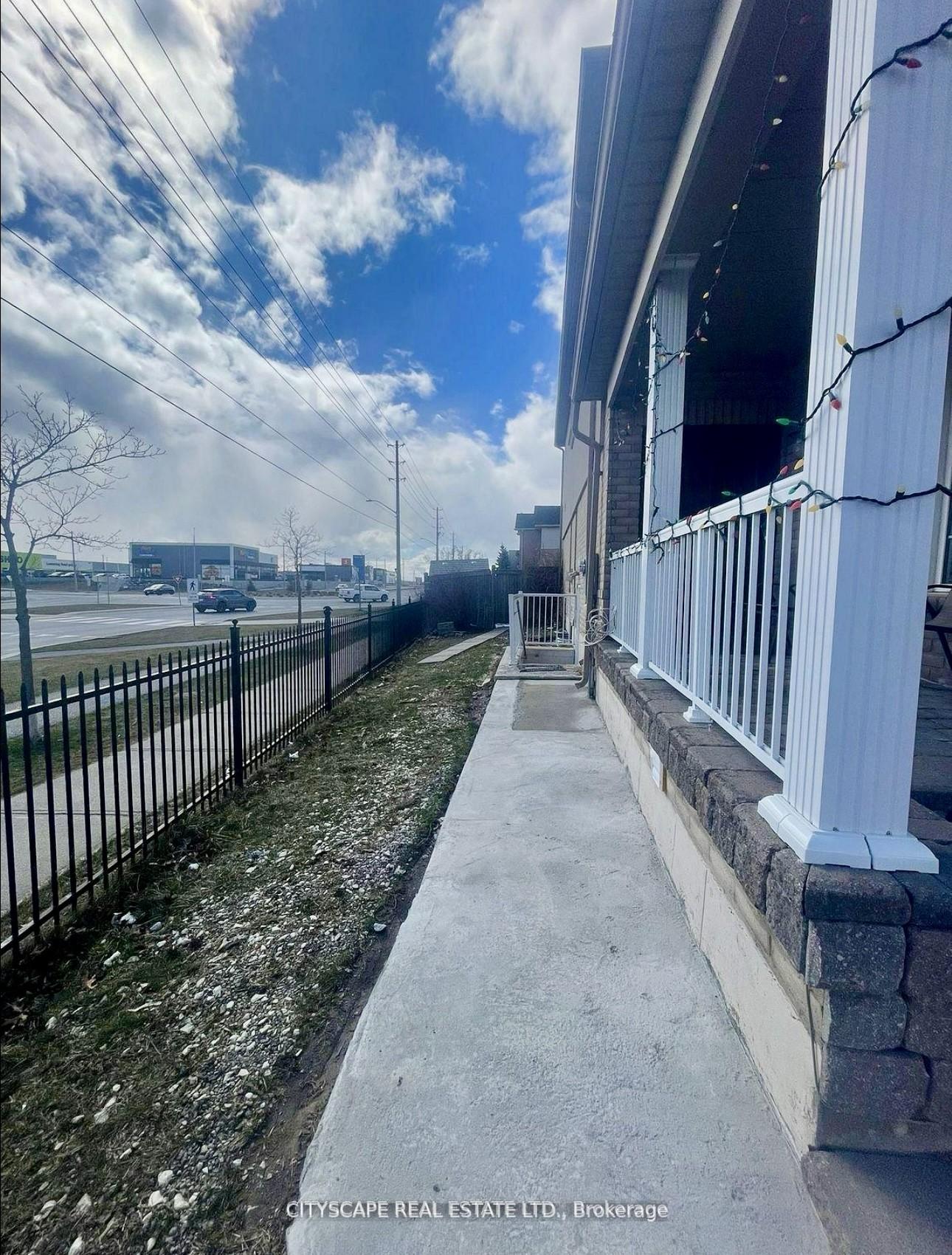 Front of Unit A, 1048 Zimmerman Crescent
